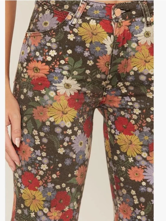 Wrangler Women's Bloom Print Wanderer Flare Jeans - Picture 4 of 11